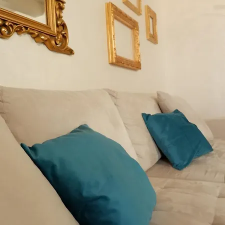 Casa Acquamarina Tra Centro, Mare E Porto * بيزارو